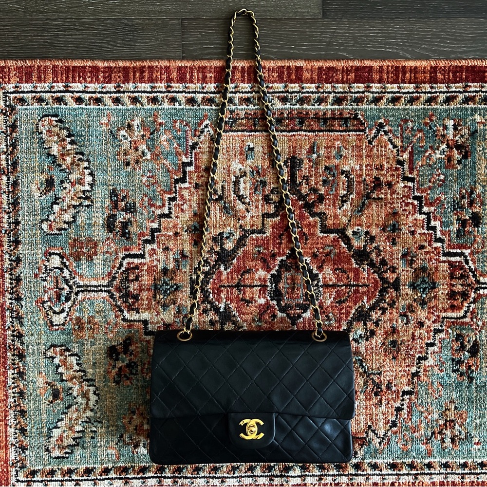 **Chanel Vintage Classic Medium Double Flap Bag - Picture 6 of 13